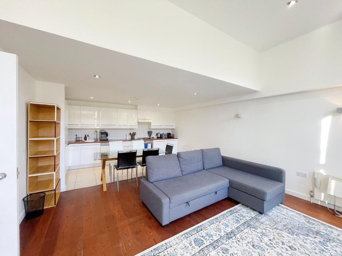 Portobello Dock Canalside Apartment Londra Exterior foto
