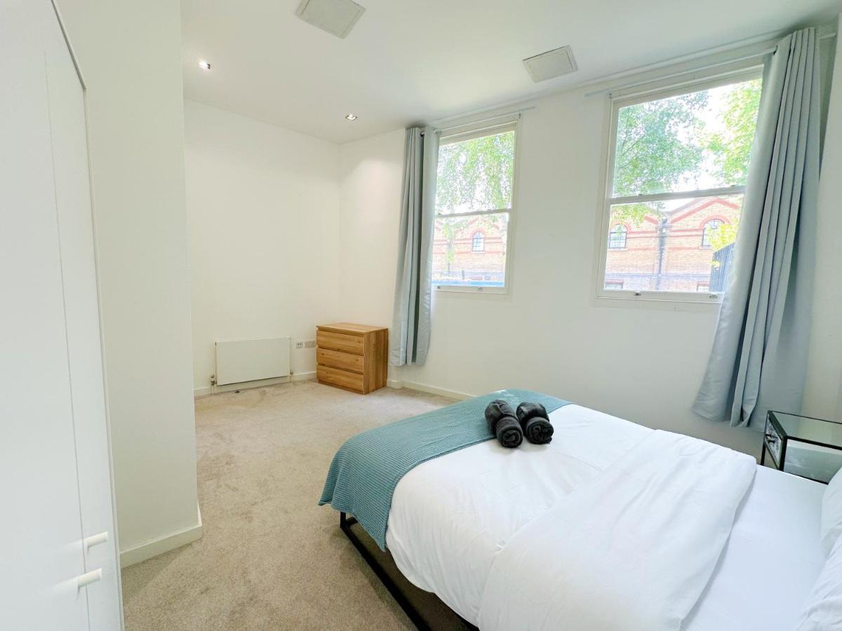 Portobello Dock Canalside Apartment Londra Exterior foto